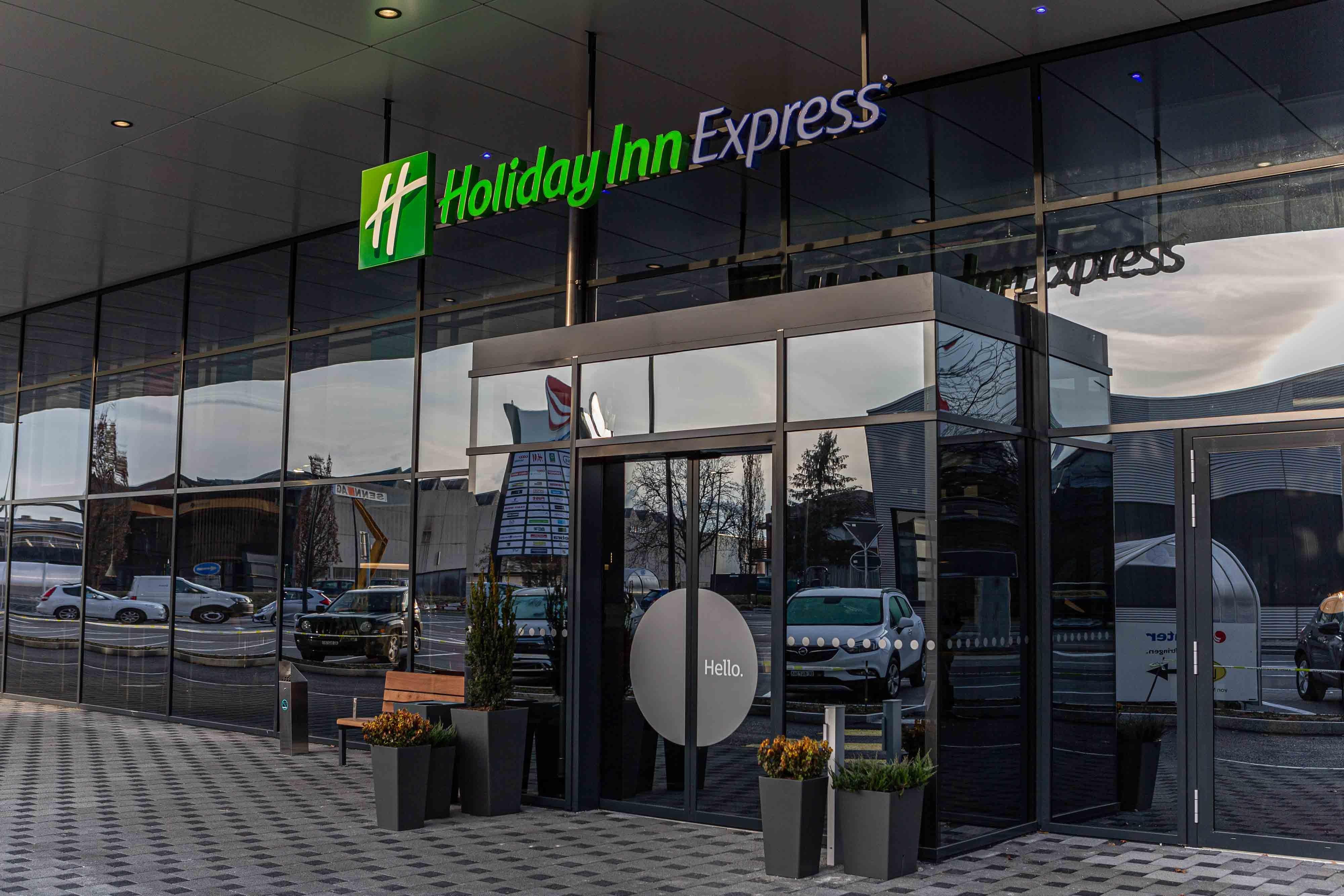 Holiday Inn Express - Aarburg - Oftringen, An Ihg Hotel Eksteriør bilde